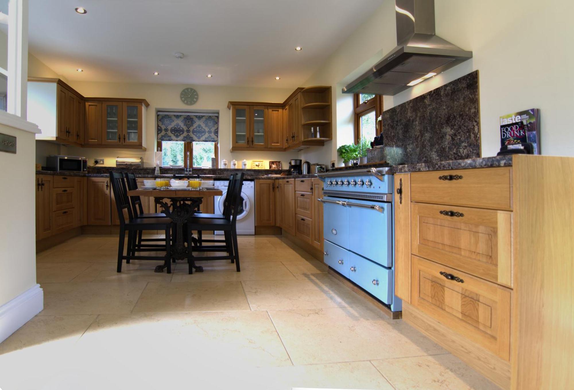 East Lodge Bolney Bagian luar foto