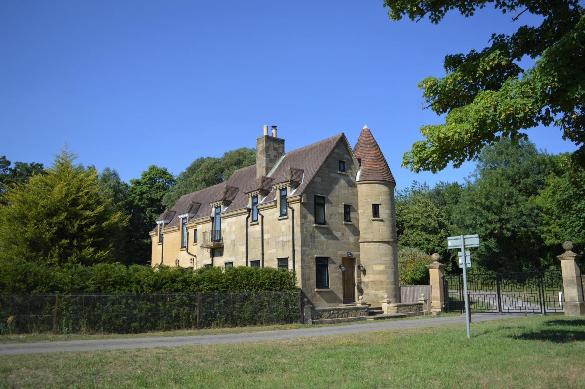 East Lodge Bolney Bagian luar foto